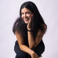 Almudena Yeren Estela