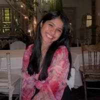 Foto de Carmen Alexandra Llanos, creador UGC en TikTok