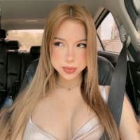 Foto de Daniela Klembert , creador UGC en TikTok