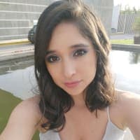 Foto de carla calizaya, creador UGC en TikTok